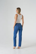 BOOTLEG JEAN