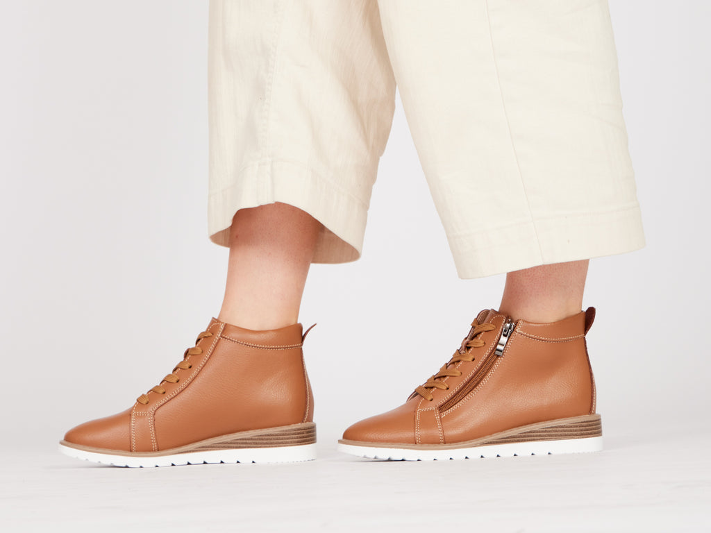 CHASTE TAN ANKLE BOOT