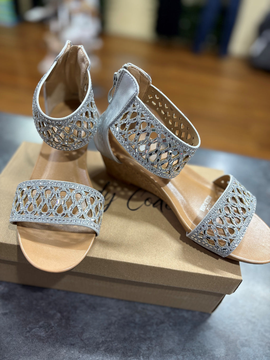 GOLD GLITTER WEDGE