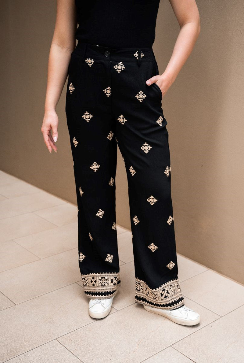 EMBROIDERED BORDER PANT