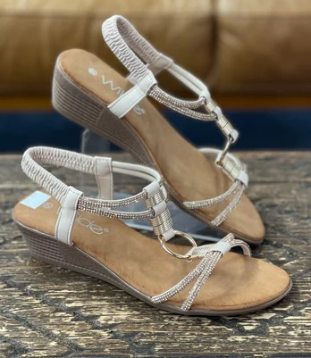 SELDA WEDGE SANDAL