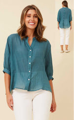 CARI BUTTON DETAIL TOP